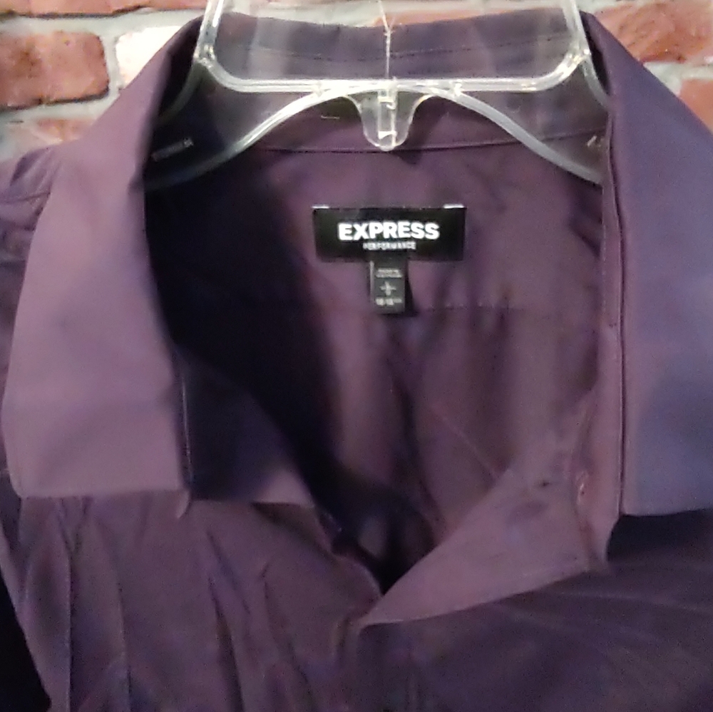 EUC button down fitted Express performance - Picture 3 of 5